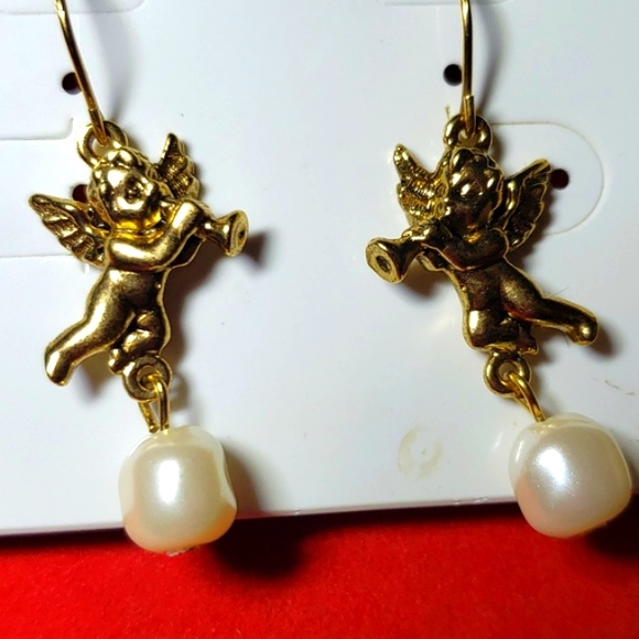 Antique Angel Faux Pearl  Gold Tone Dangle Earrings - Picture 3 of 7